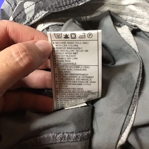 VTG Nike Sportswear Womens Med Capri Camo Cargo Pants Camouflage Cotton Y2K - Picture 11 of 14